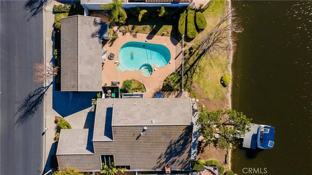 Westlake Village, CA 91361,2546 Oakshore Drive