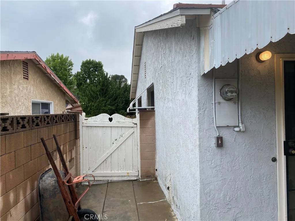 West Hills, CA 91307,6512 Franrivers Avenue