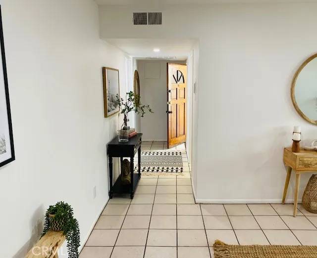 Tarzana, CA 91356,18307 Burbank Boulevard #29