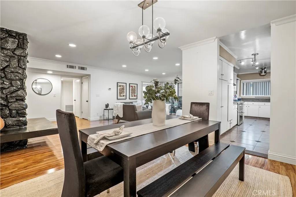 North Hollywood, CA 91606,6225 Coldwater Canyon Avenue #102