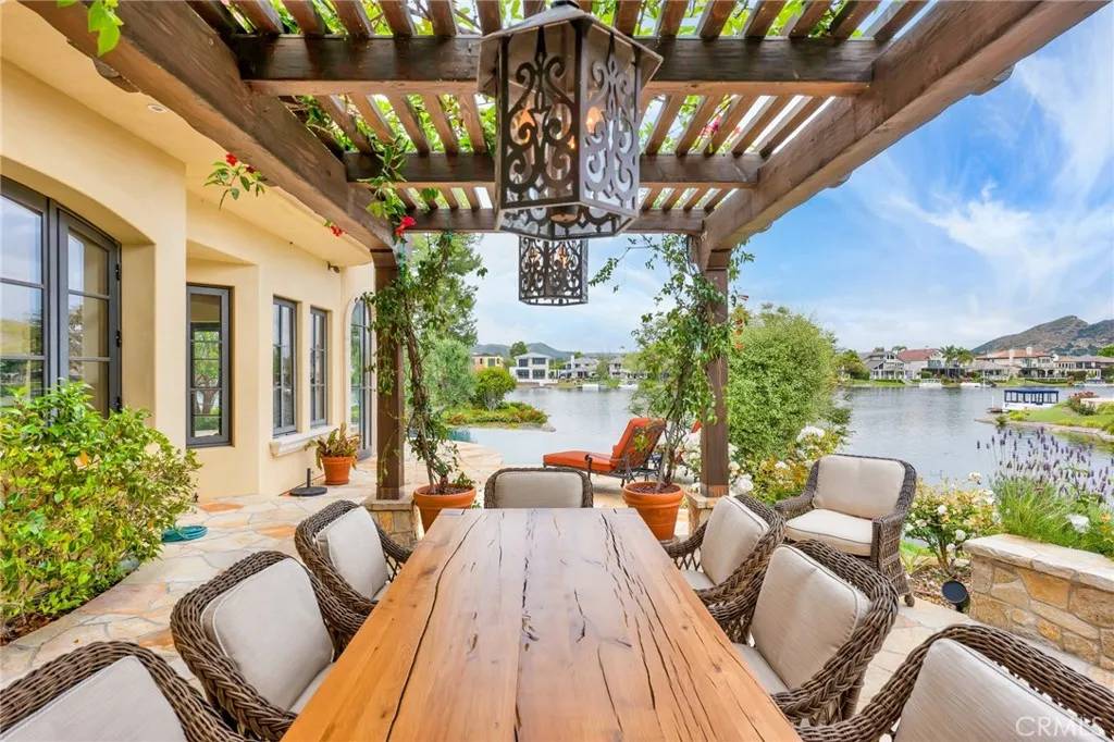 Westlake Village, CA 91361,3838 Mainsail Circle