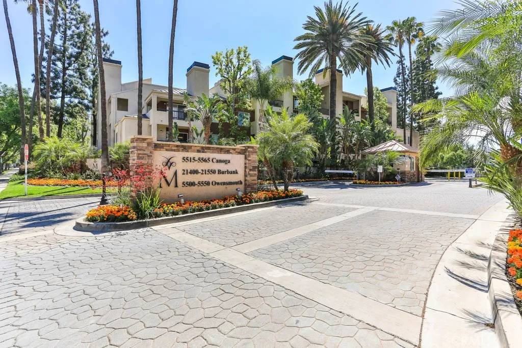 Woodland Hills, CA 91367,21400 Burbank Boulevard #304