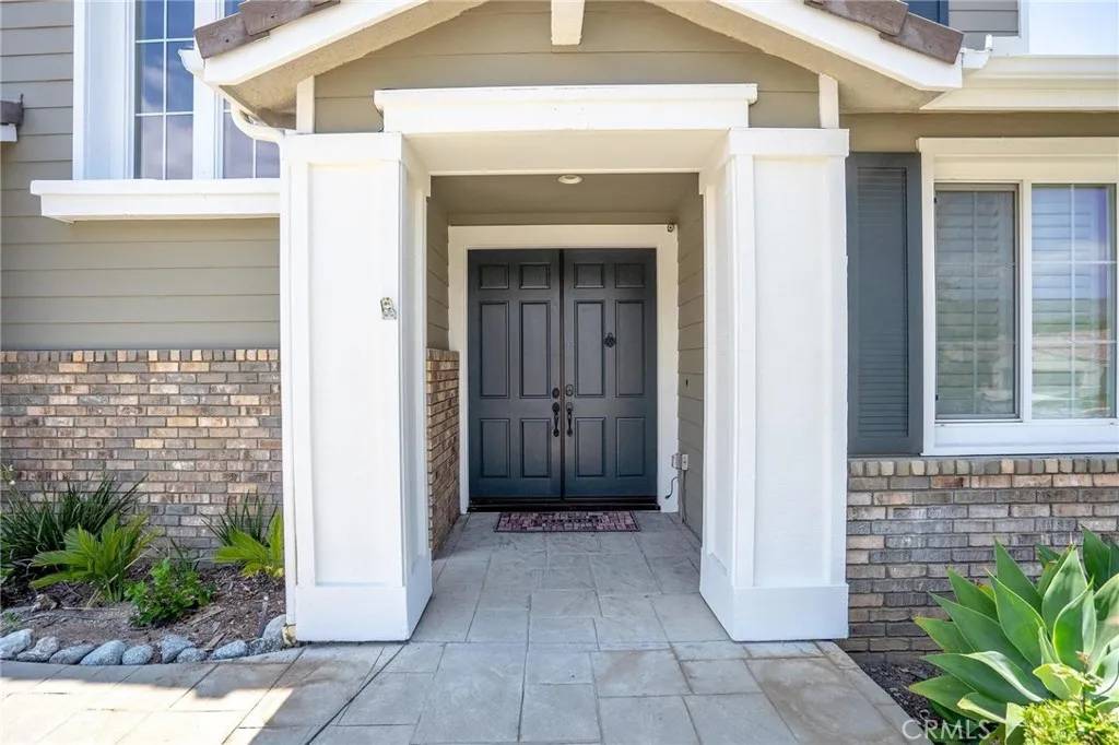 Simi Valley, CA 93063,1493 Hidden Ranch Drive