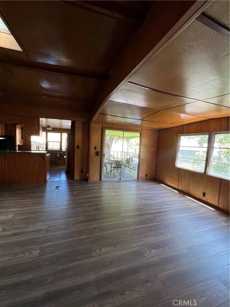 Newhall, CA 91321,23500 The Old #82