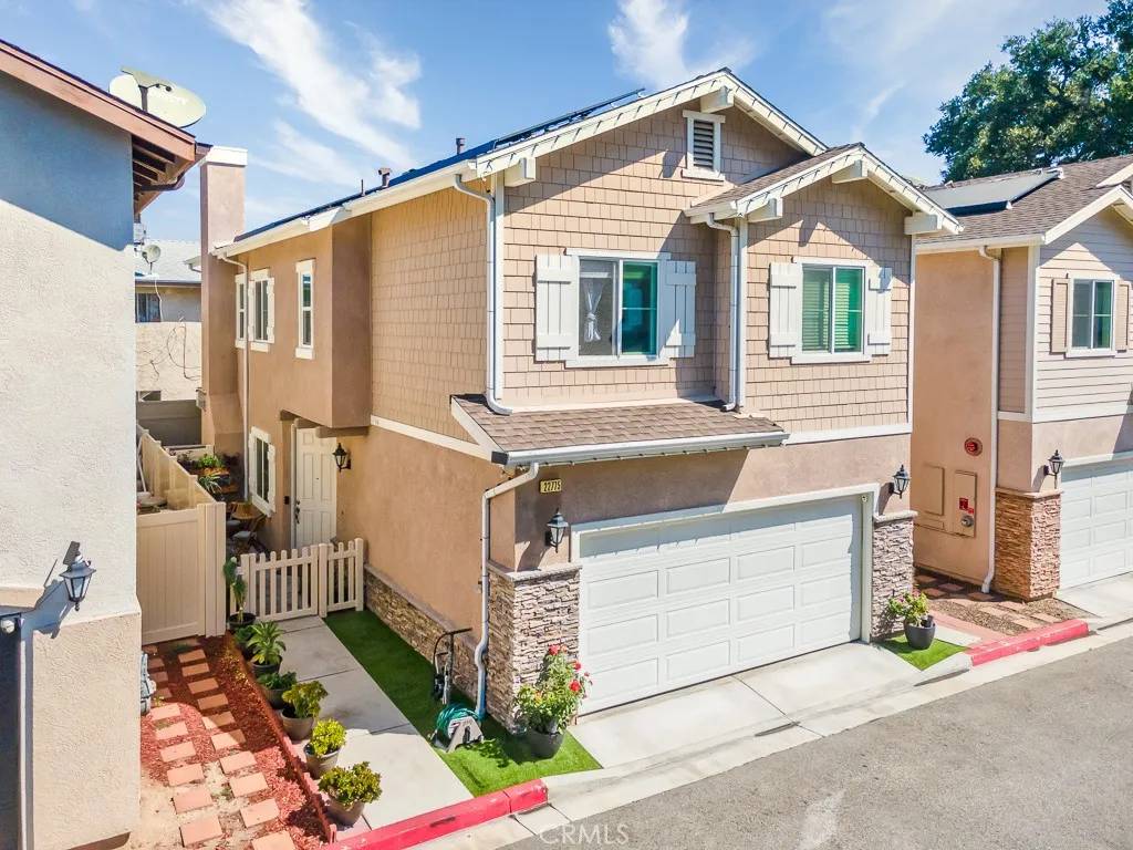 Newhall, CA 91321,22775 Walnut Park Lane