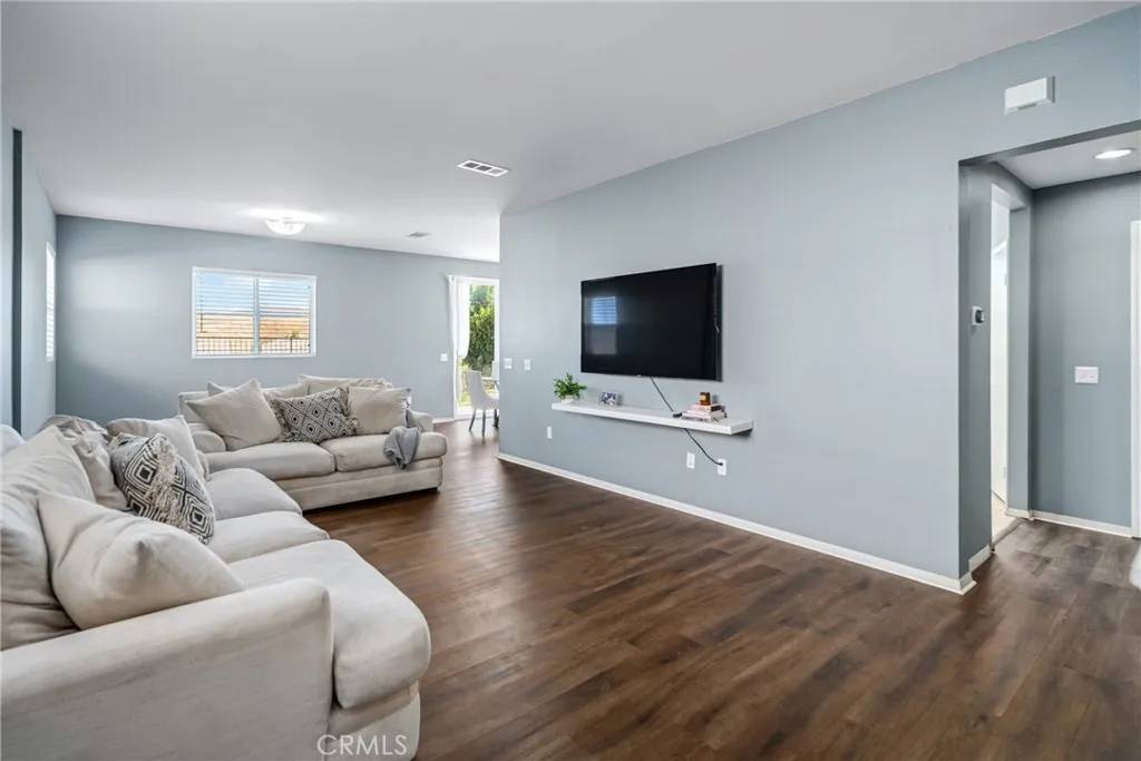 Saugus, CA 91350,20022 Satsuma Circle