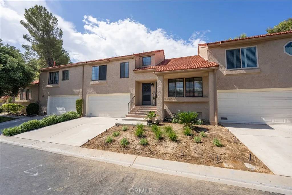 Newhall, CA 91321,19966 Avenue Of The Oaks