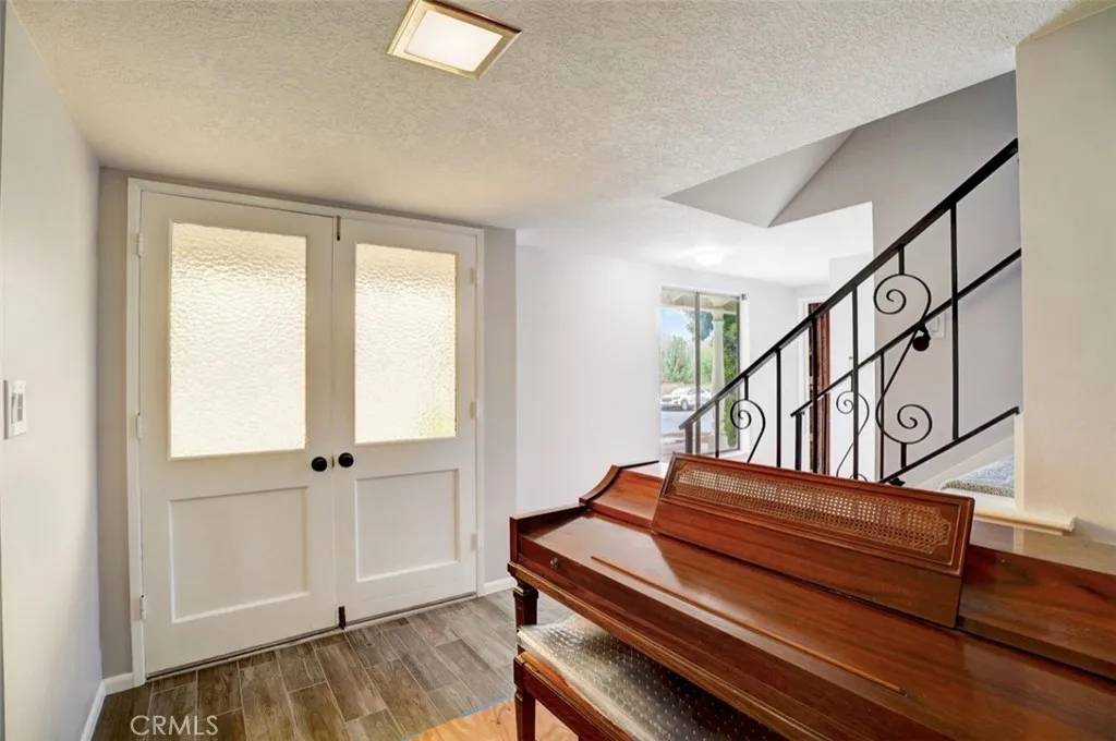 Newhall, CA 91321,23631 Canerwell Street