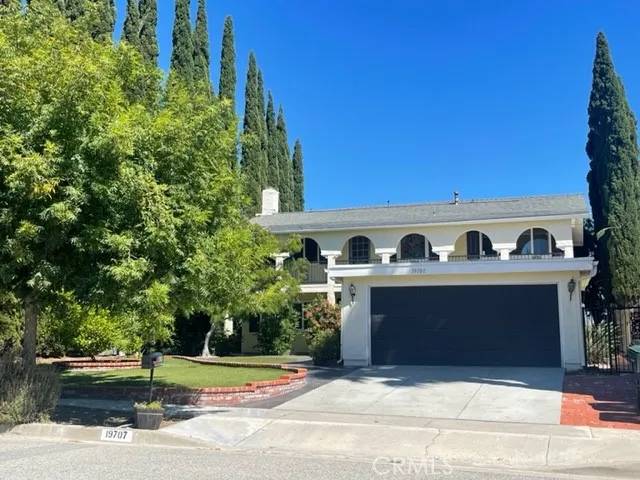 Newhall, CA 91321,19707 Green Mountain Drive