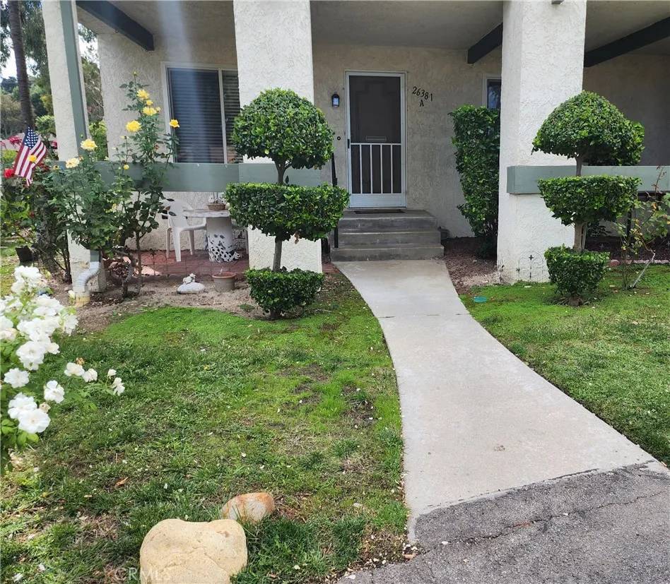 Newhall, CA 91321,26381 Oak Highland Drive #A