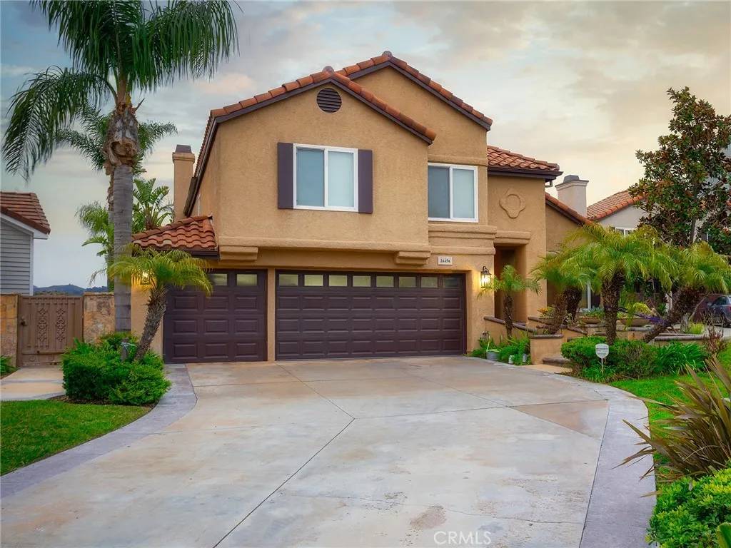 Newhall, CA 91321,24454 Brook Court