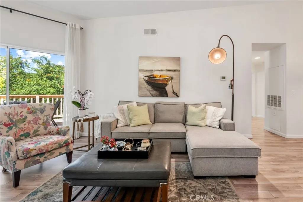 Oak Park, CA 91377,631 Oak Run Trail #307