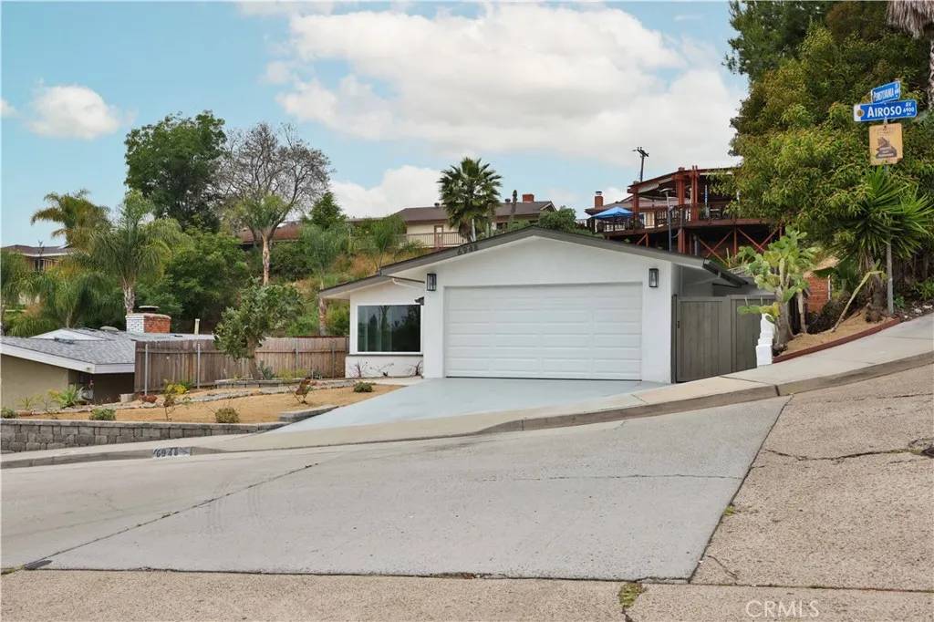 San Diego, CA 92120,6948 Airoso Avenue