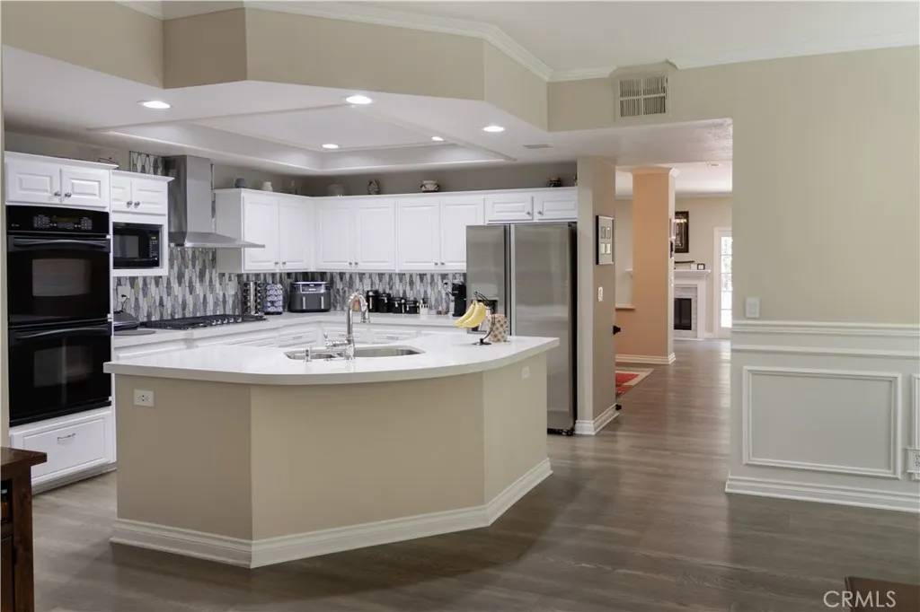 Westlake Village, CA 91362,5705 Tanner Ridge Avenue