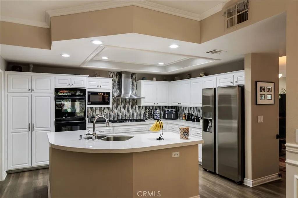 Westlake Village, CA 91362,5705 Tanner Ridge Avenue