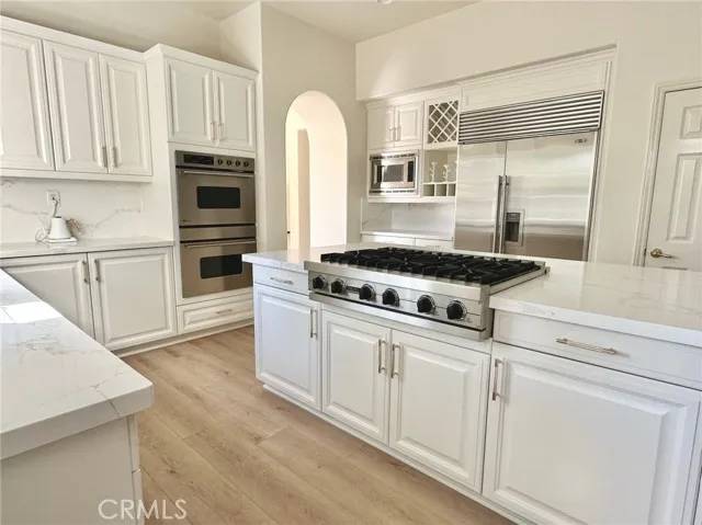 Valencia, CA 91355,24807 Avenida Presidio