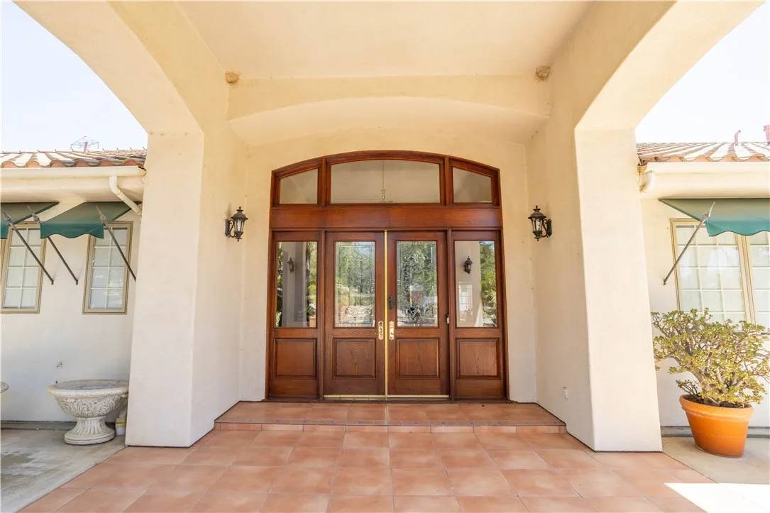 Moorpark, CA 93021,6516 Affirmed Place
