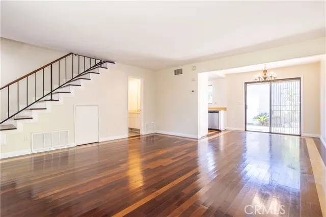 North Hills, CA 91343,9615 Sepulveda Boulevard #6