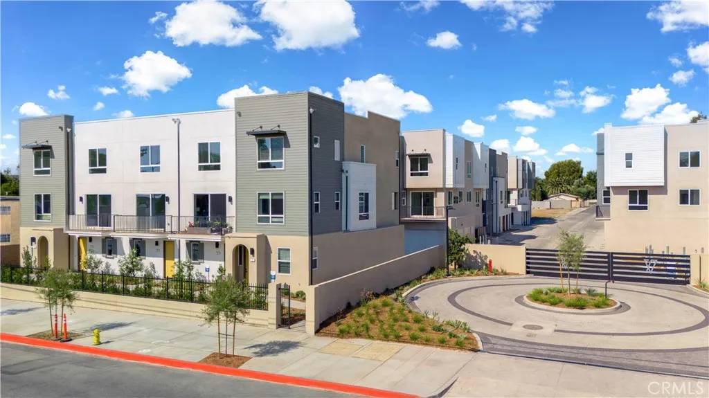 North Hills, CA 91343,9419 N Sepulveda Blvd. #2