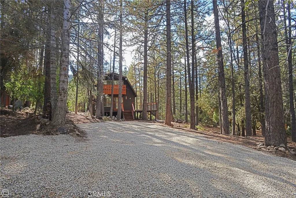 Pine Mountain Club, CA 93225,1601 Dogwood Way