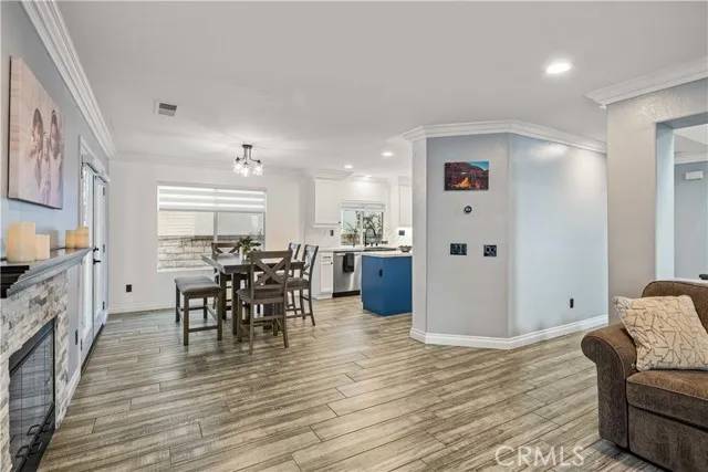 Valencia, CA 91354,23304 Sunnyvale Court