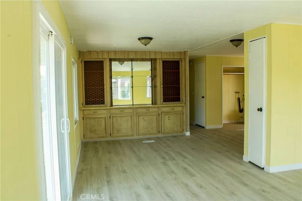 Rosamond, CA 93560,3300 15th West #254