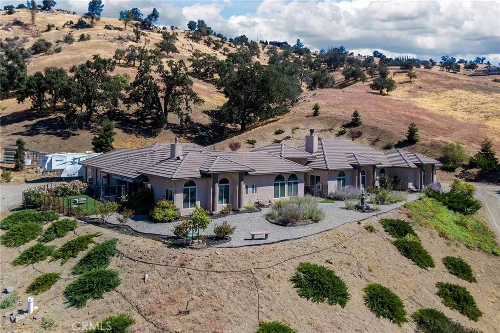 Tehachapi, CA 93561,26551 Cumberland Road