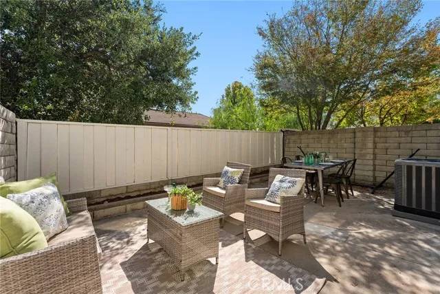 Agoura Hills, CA 91301,29621 Windsong Lane