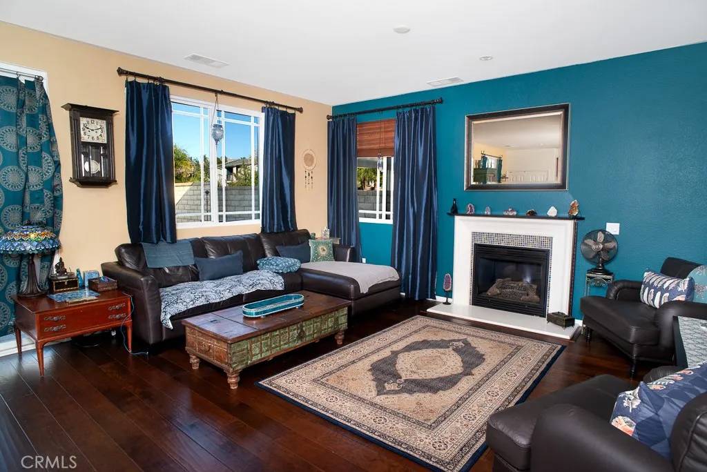 Saugus, CA 91350,20055 Holly Drive