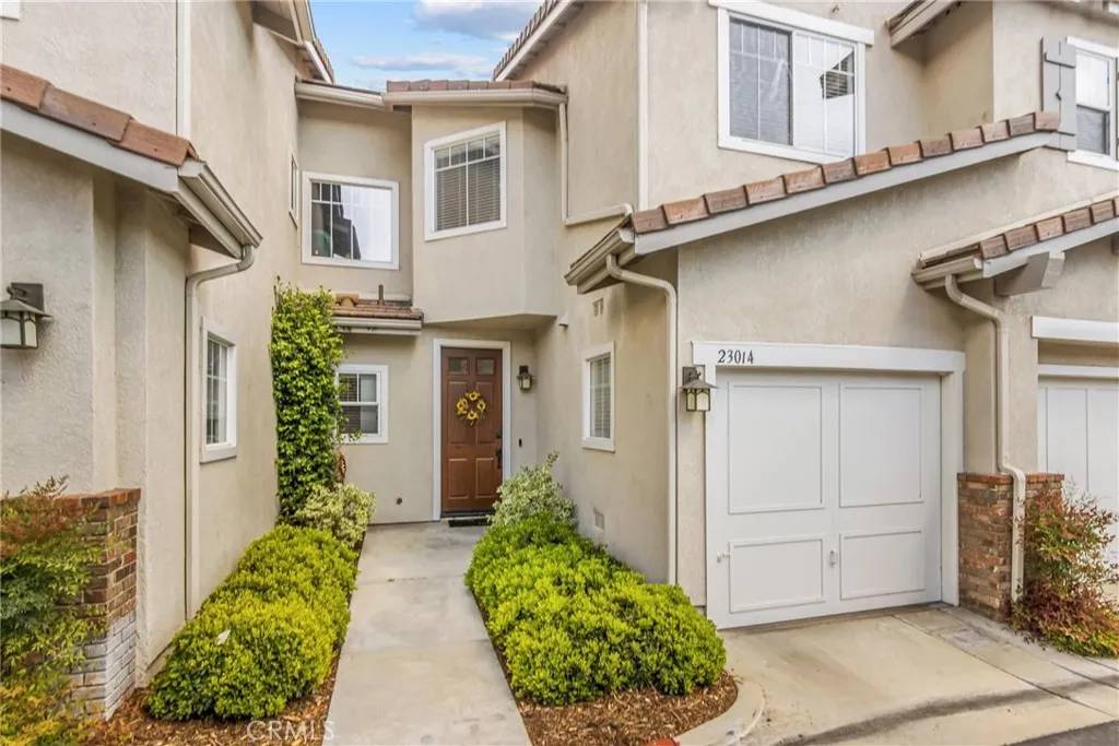 Valencia, CA 91354,23014 Cheyenne Drive #151