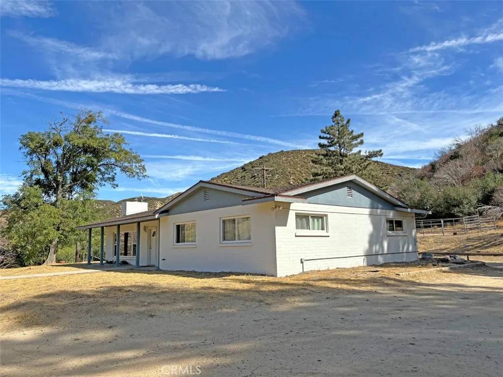 Lake Hughes, CA 93532,42930 Lake Hughes Road