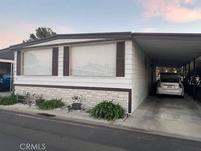 Canoga Park, CA 91304,8811 Canoga #106
