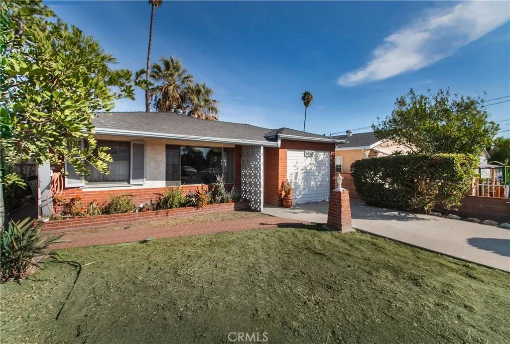 Sun Valley, CA 91352,8816 Amboy Avenue