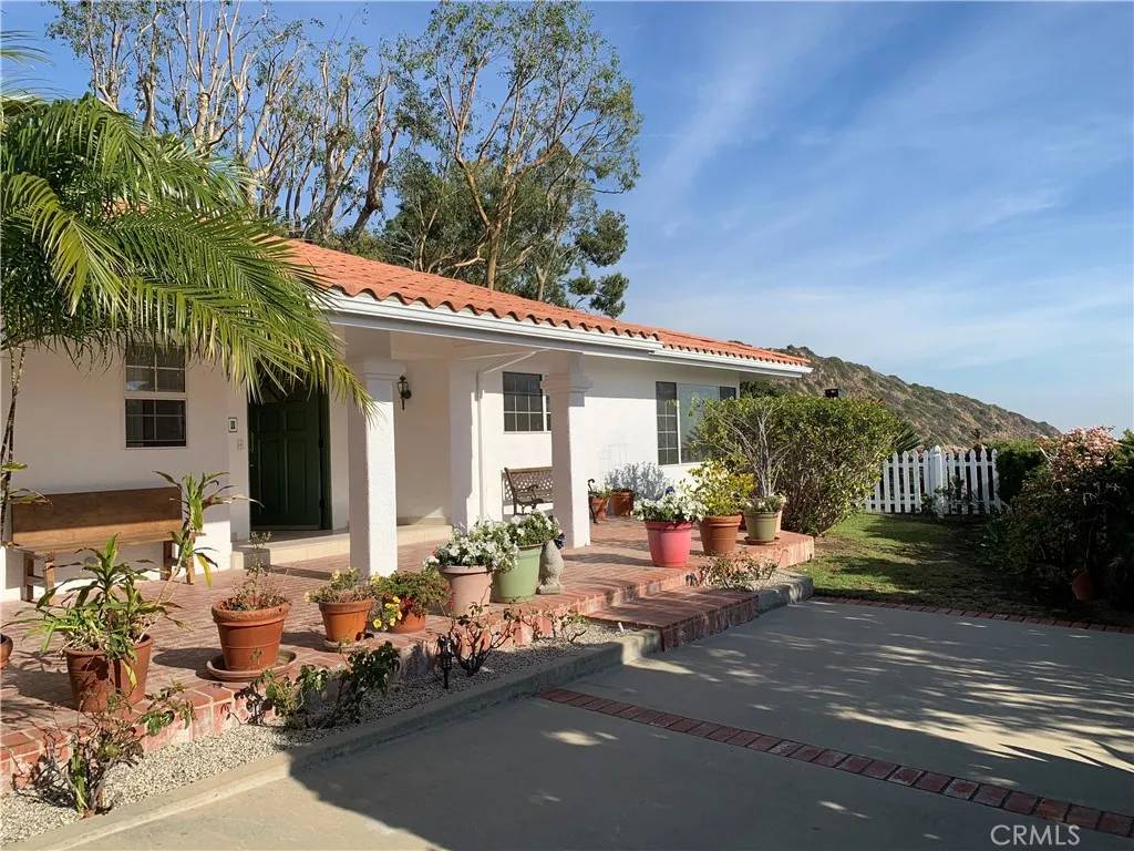 Malibu, CA 90265,20407 Seaboard Road