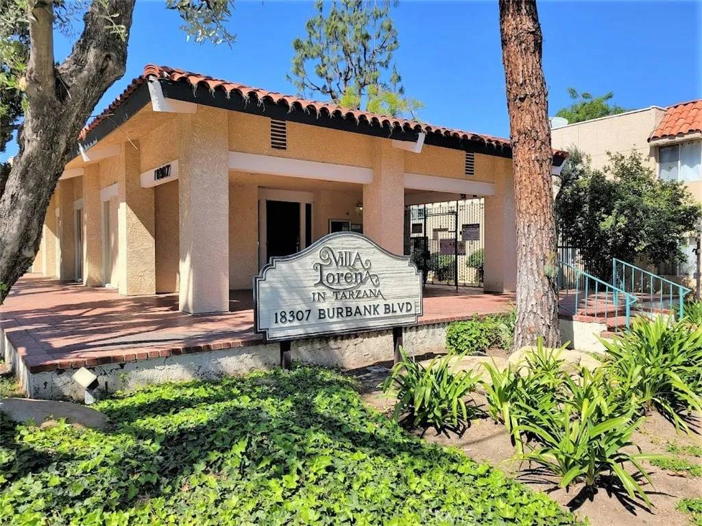 Tarzana, CA 91356,18307 Burbank Boulevard #14