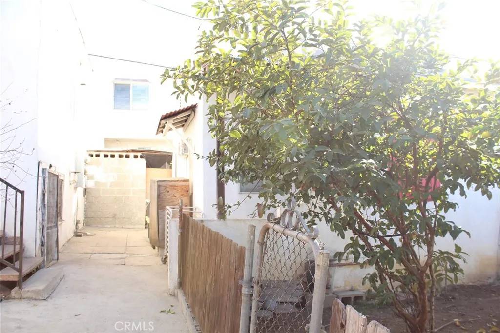 Los Angeles, CA 90042,600 S Avenue 60