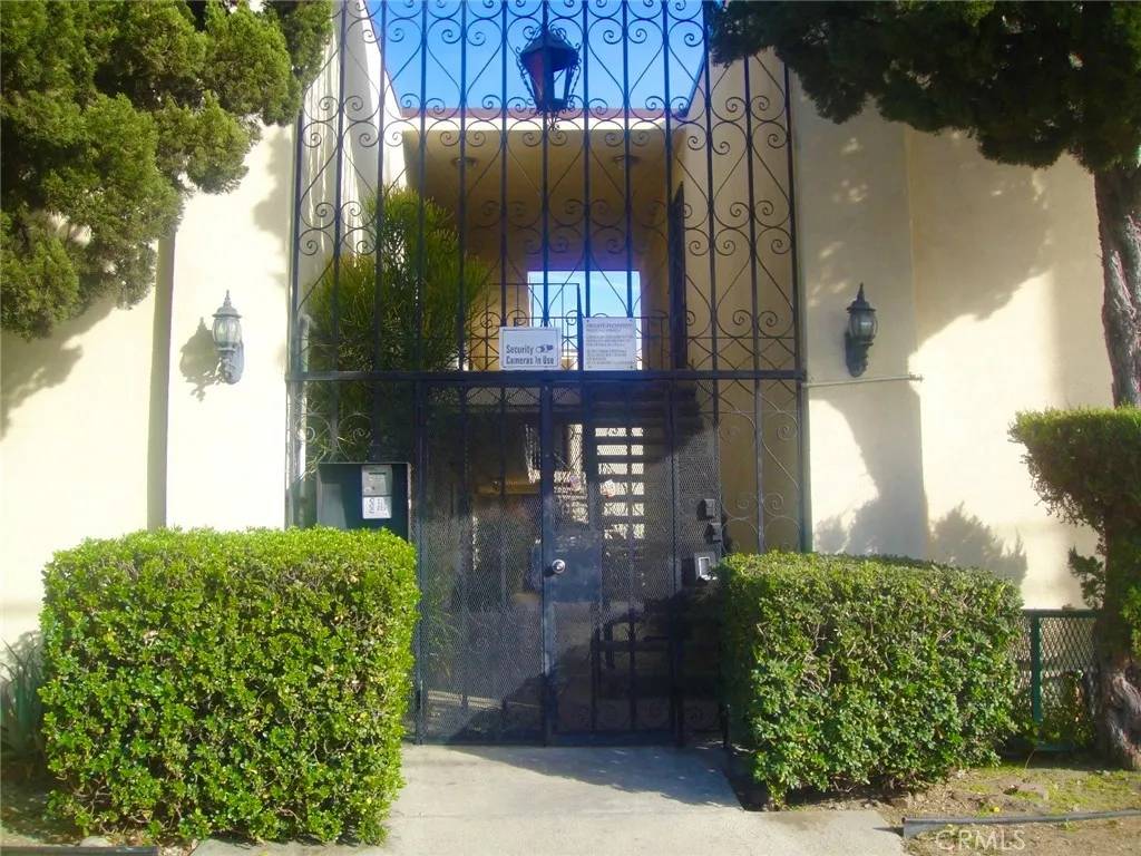 North Hollywood, CA 91605,7826 Laurel Canyon Boulevard #3