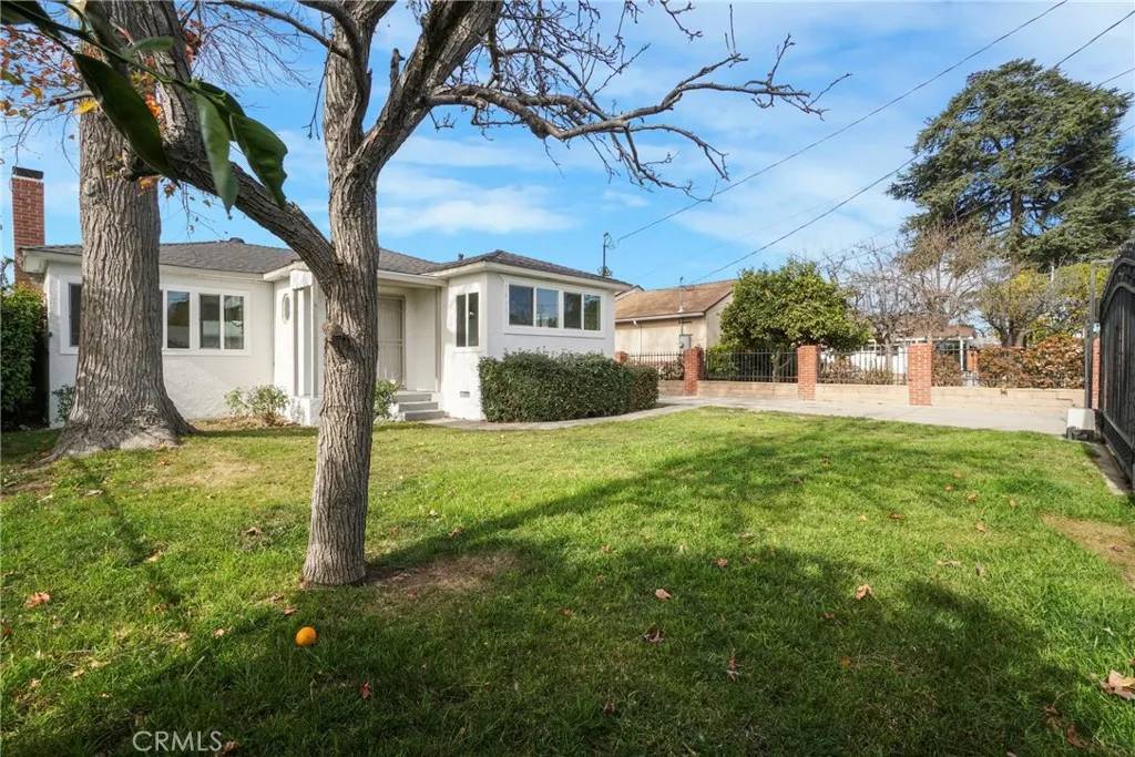 Reseda, CA 91335,7435 Balcom Avenue