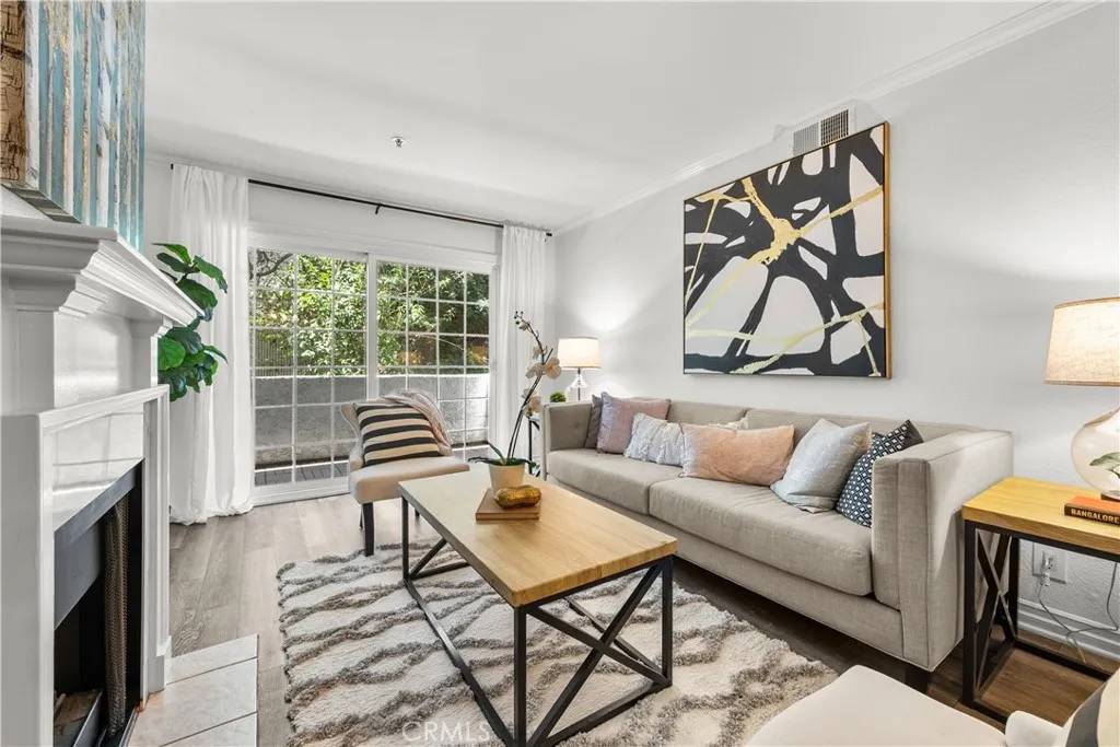 Sherman Oaks, CA 91403,4401 Sepulveda Boulevard #107