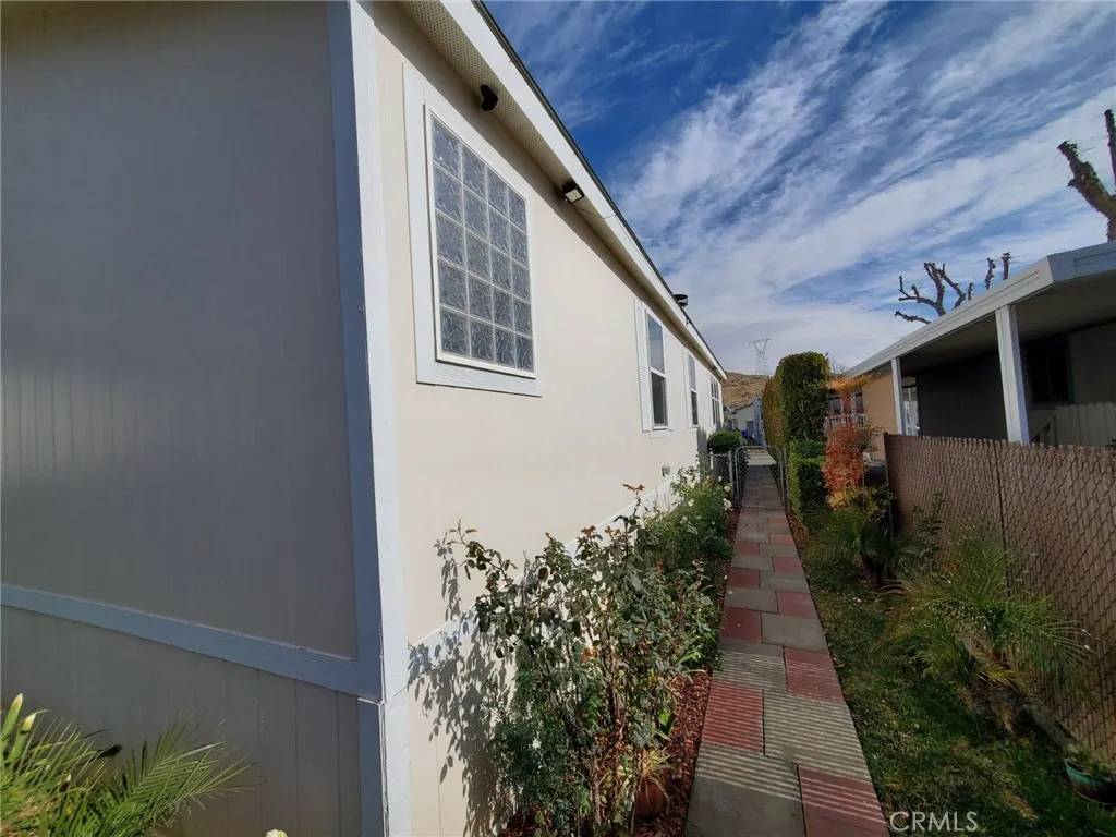 Saugus, CA 91390,29021 Bouquet Canyon #301