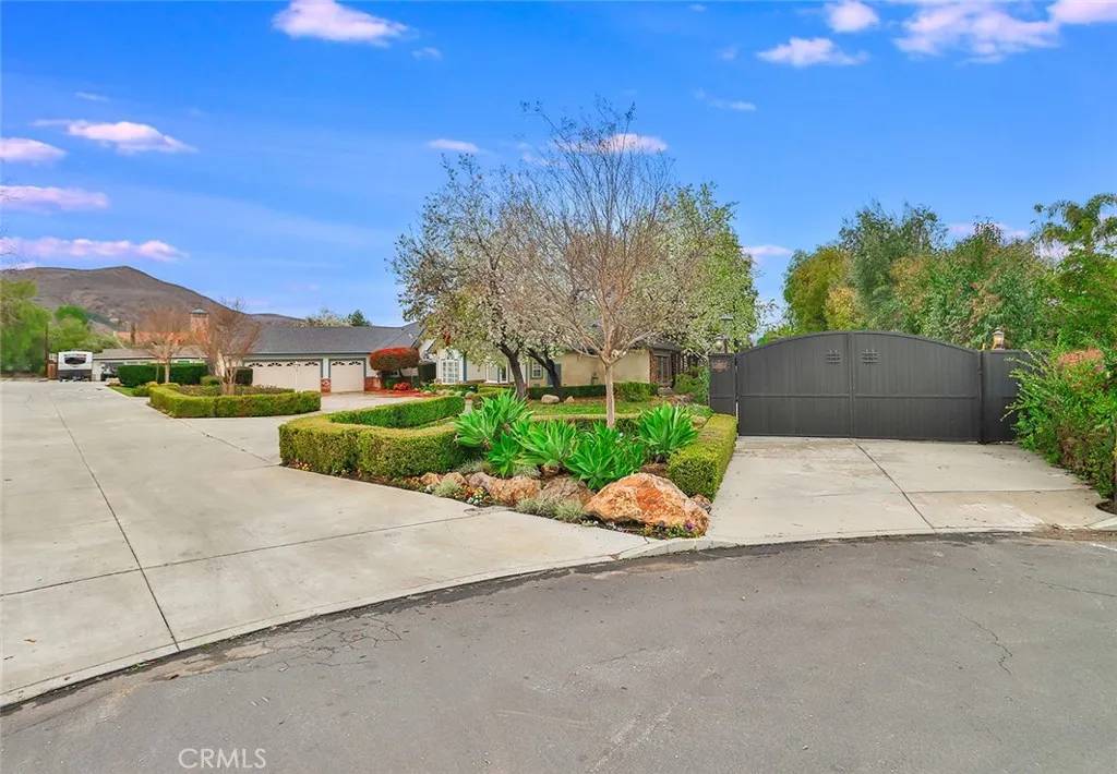 Simi Valley, CA 93065,1295 Cadiz Drive