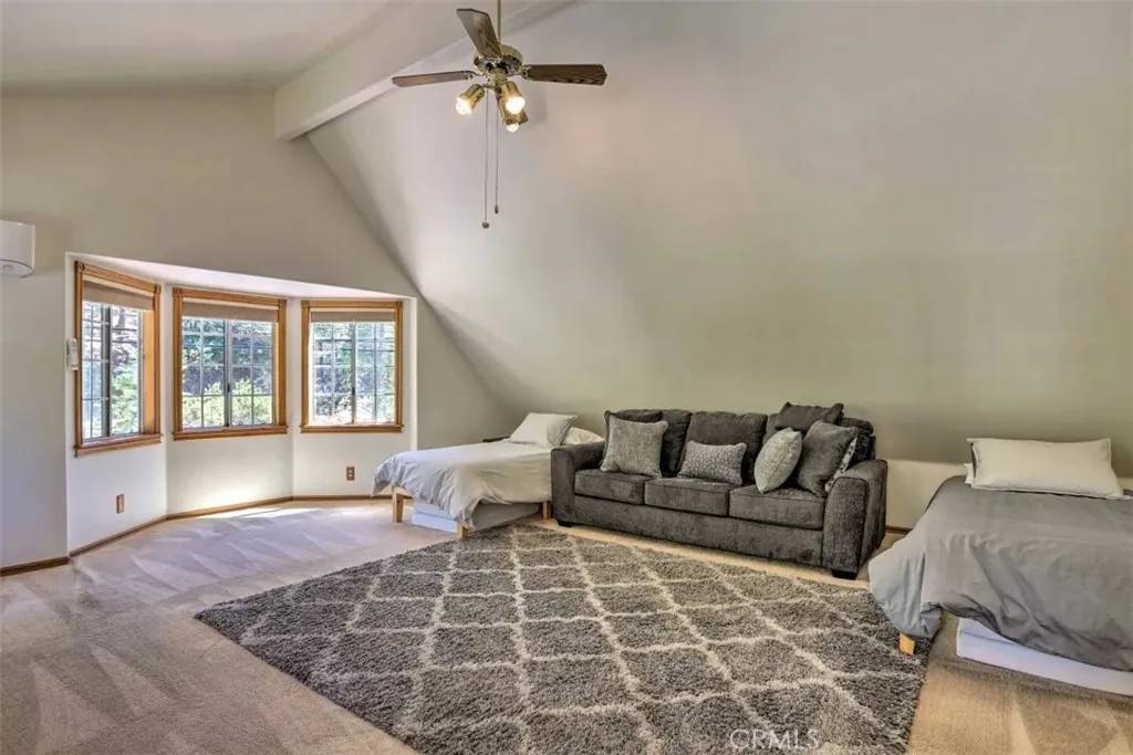 Lake Arrowhead, CA 92352,884 Grass Valley Road