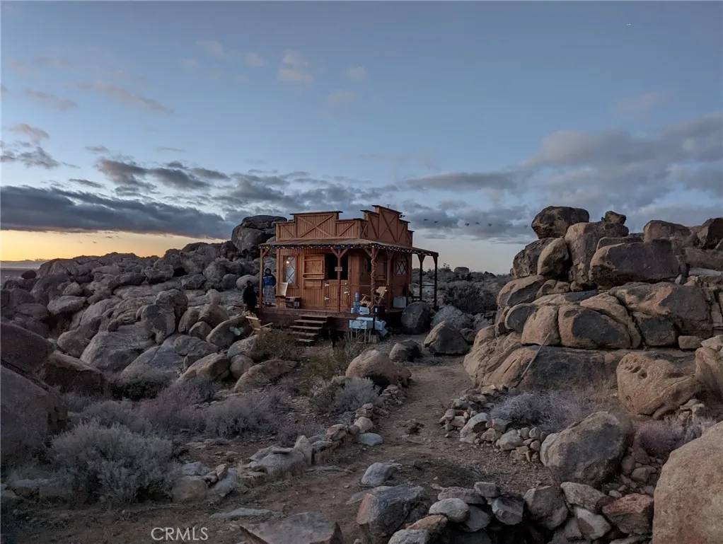 Adelanto, CA 92301,25220 Cottonwood