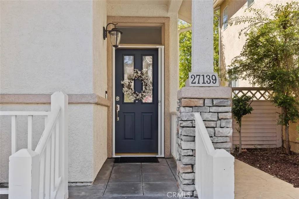 Valencia, CA 91354,27139 Saddlepeak Trail