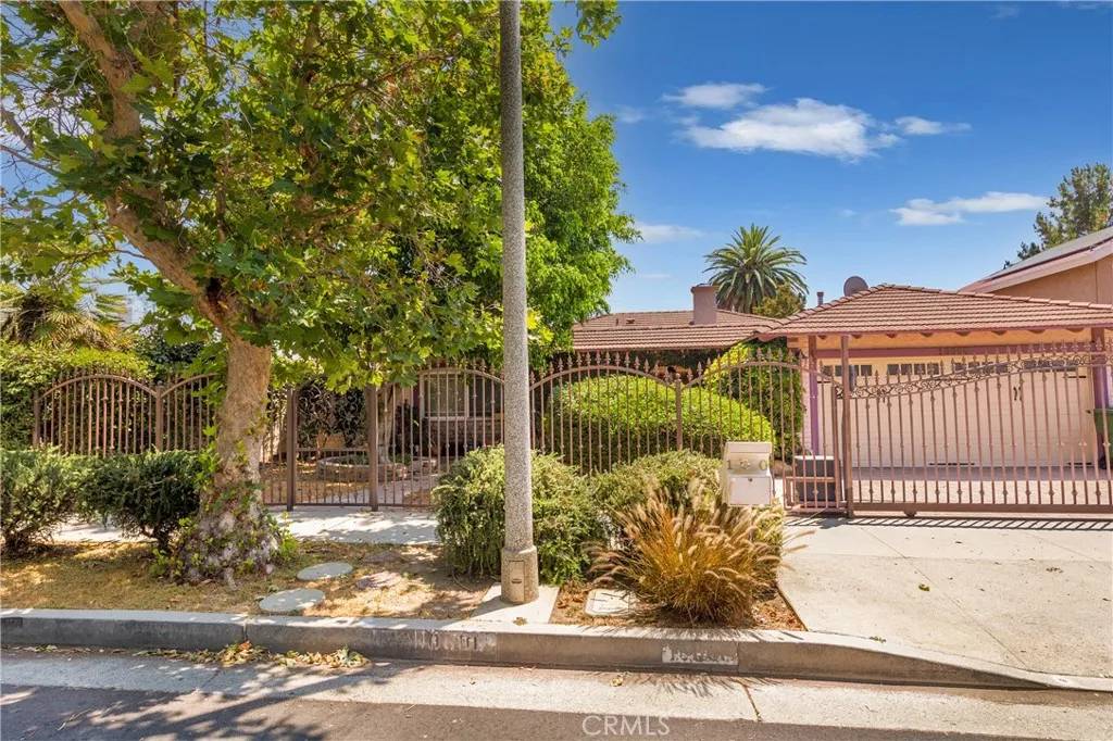 Chatsworth, CA 91311,10000 Eton Avenue