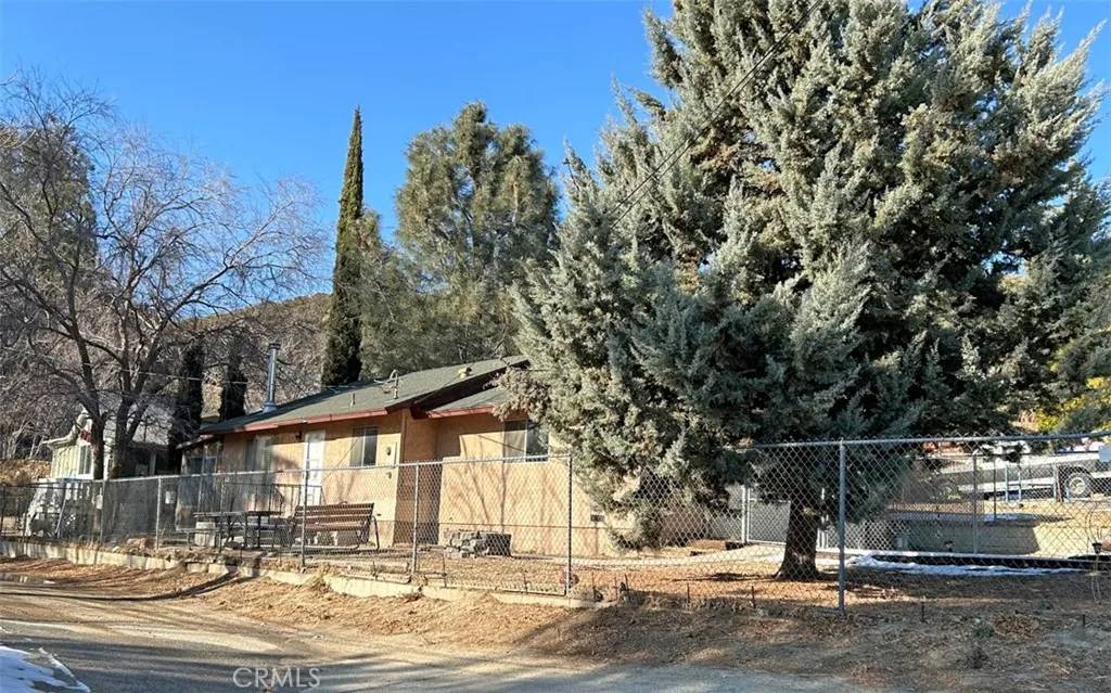 Lake Hughes, CA 93532,43729 Lake View Road