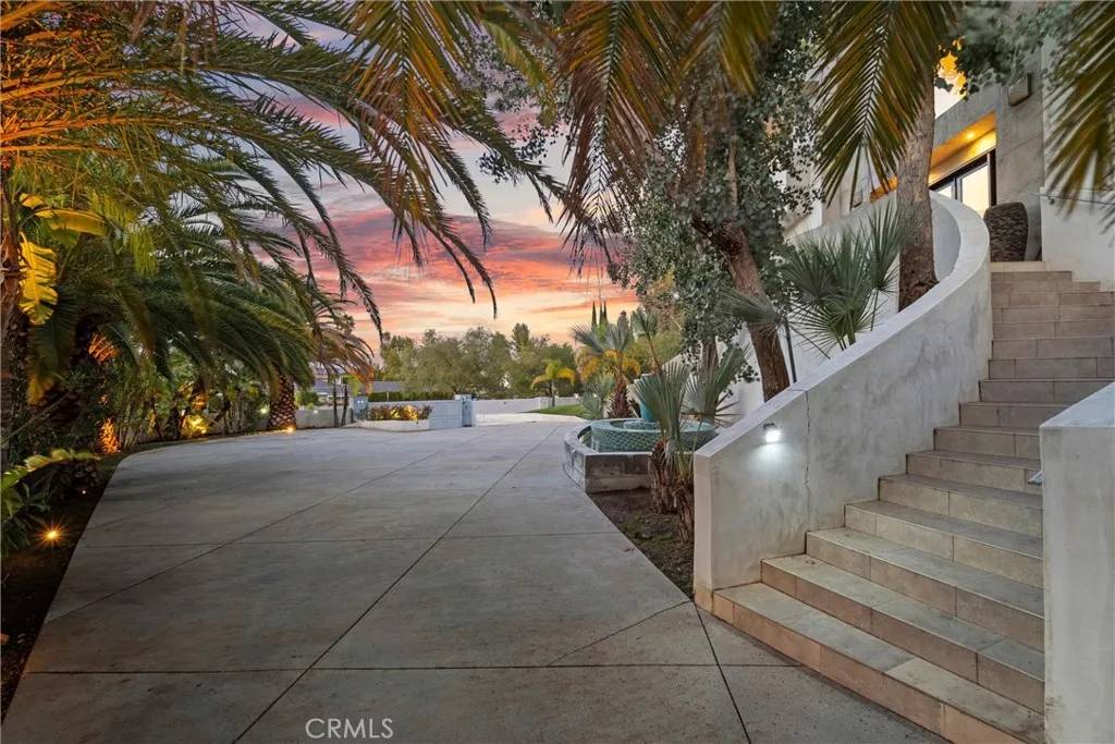 Tarzana, CA 91356,4990 Mecca Avenue