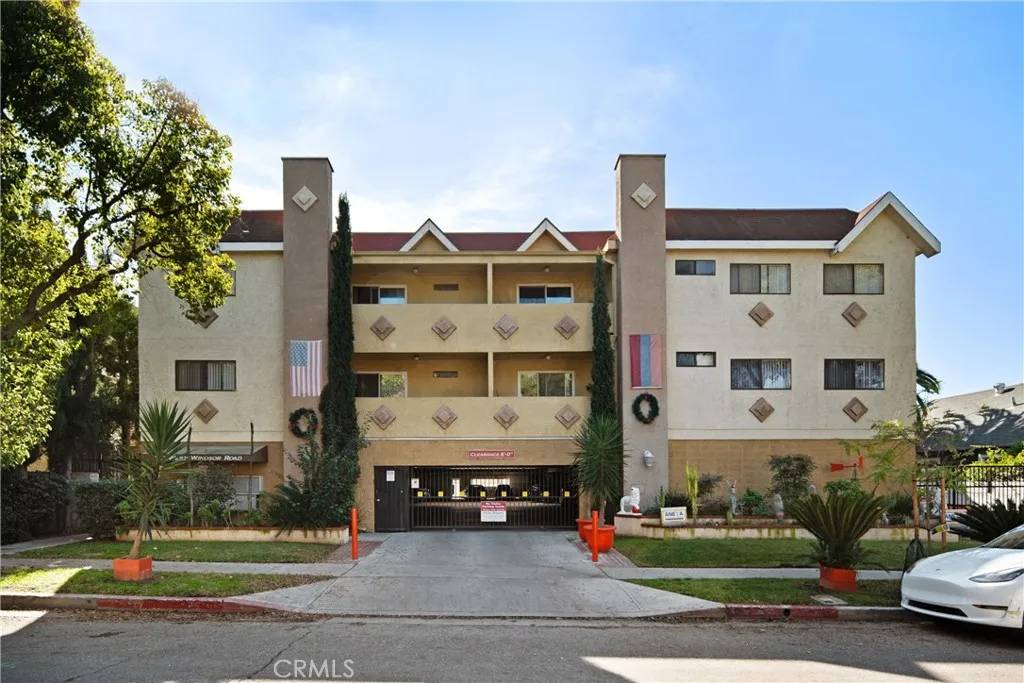 Glendale, CA 91204,420 W Windsor Road