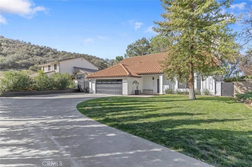 Saugus, CA 91350,28033 Bena Court