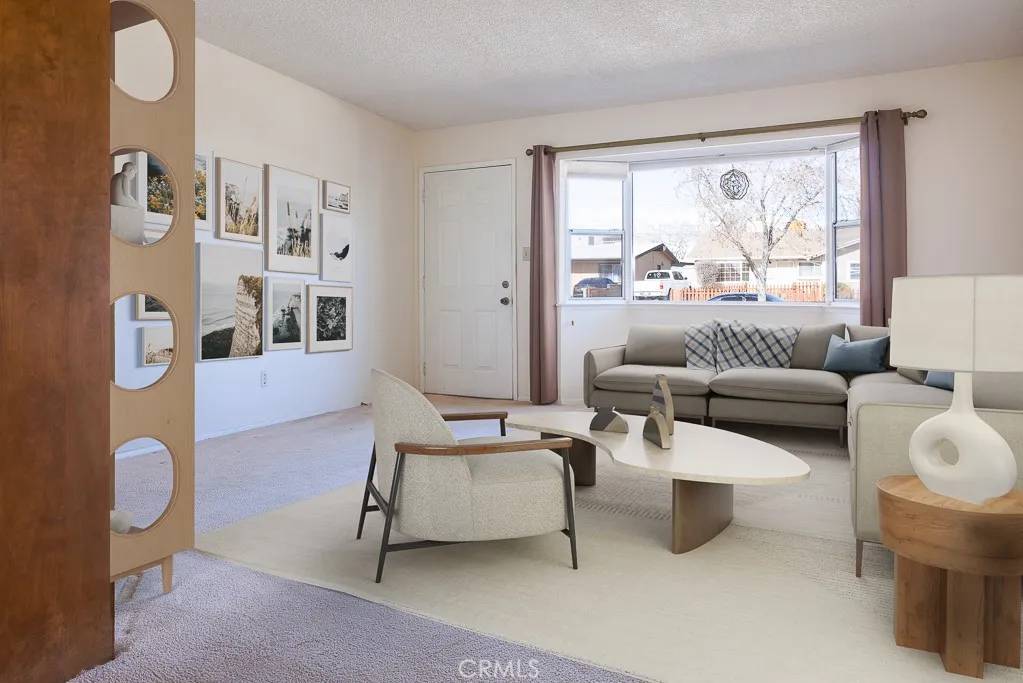 Lancaster, CA 93534,1120 W Avenue H6